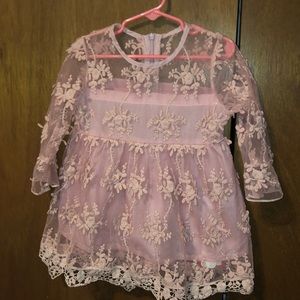 NEW BABY GIRL ELEGANT DRESS SIZE 6-9 MONTHS. NEW WITH TAGS ON IT. SL
